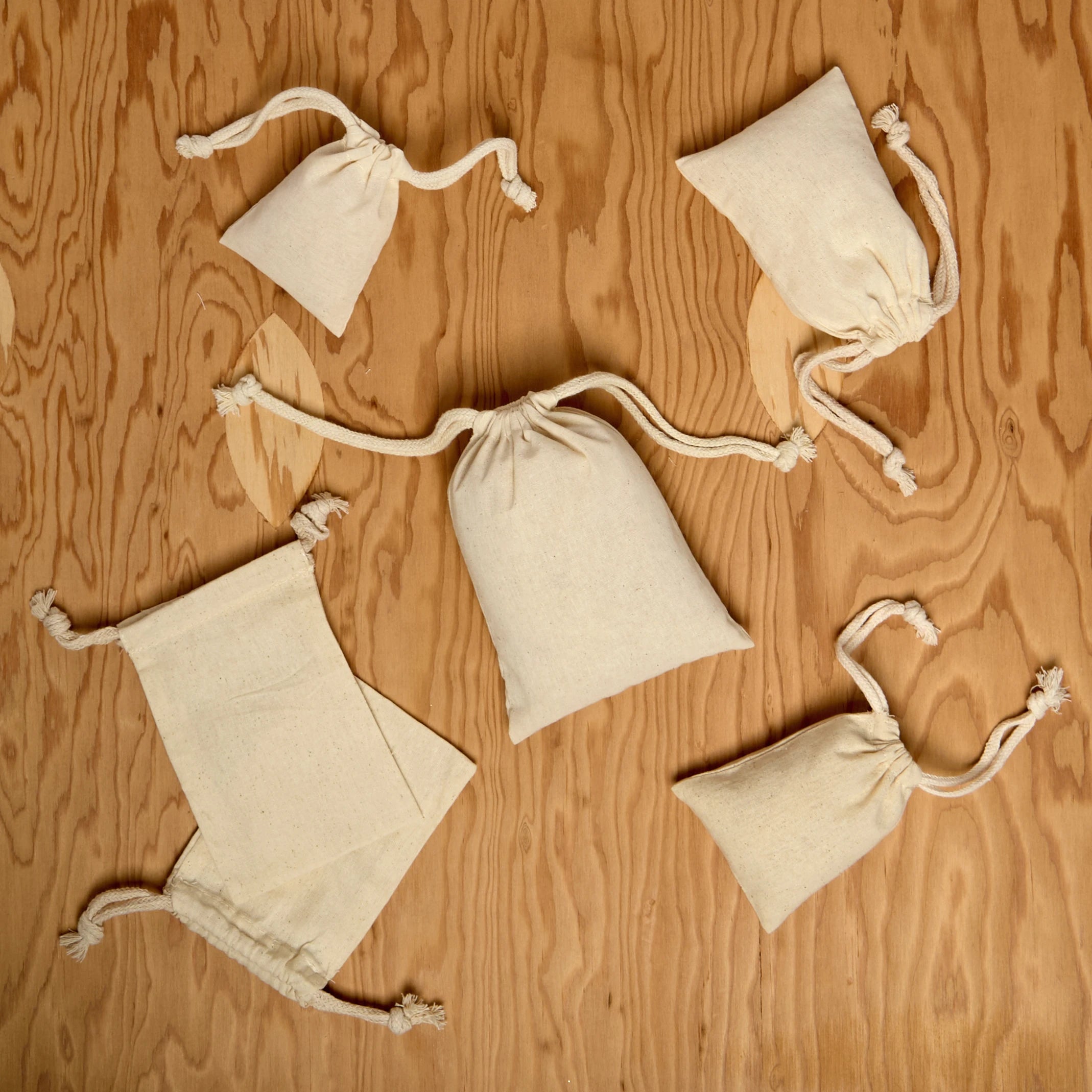 Plain Cotton Muslin Pouch (24/Pack)